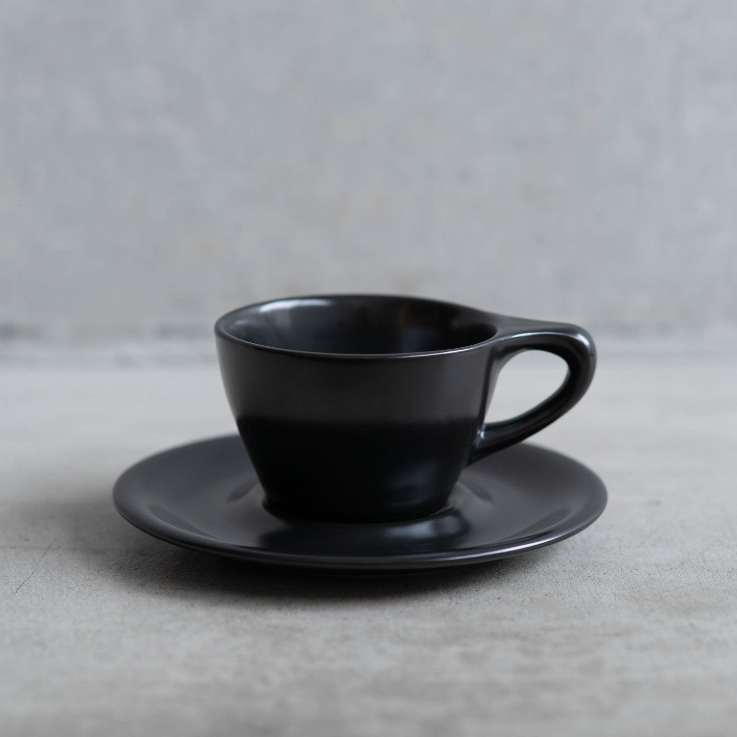 notNeutral LN Cappuccino Cup & Saucer 6oz Black (カプチーノ用 カップ & ソーサー)