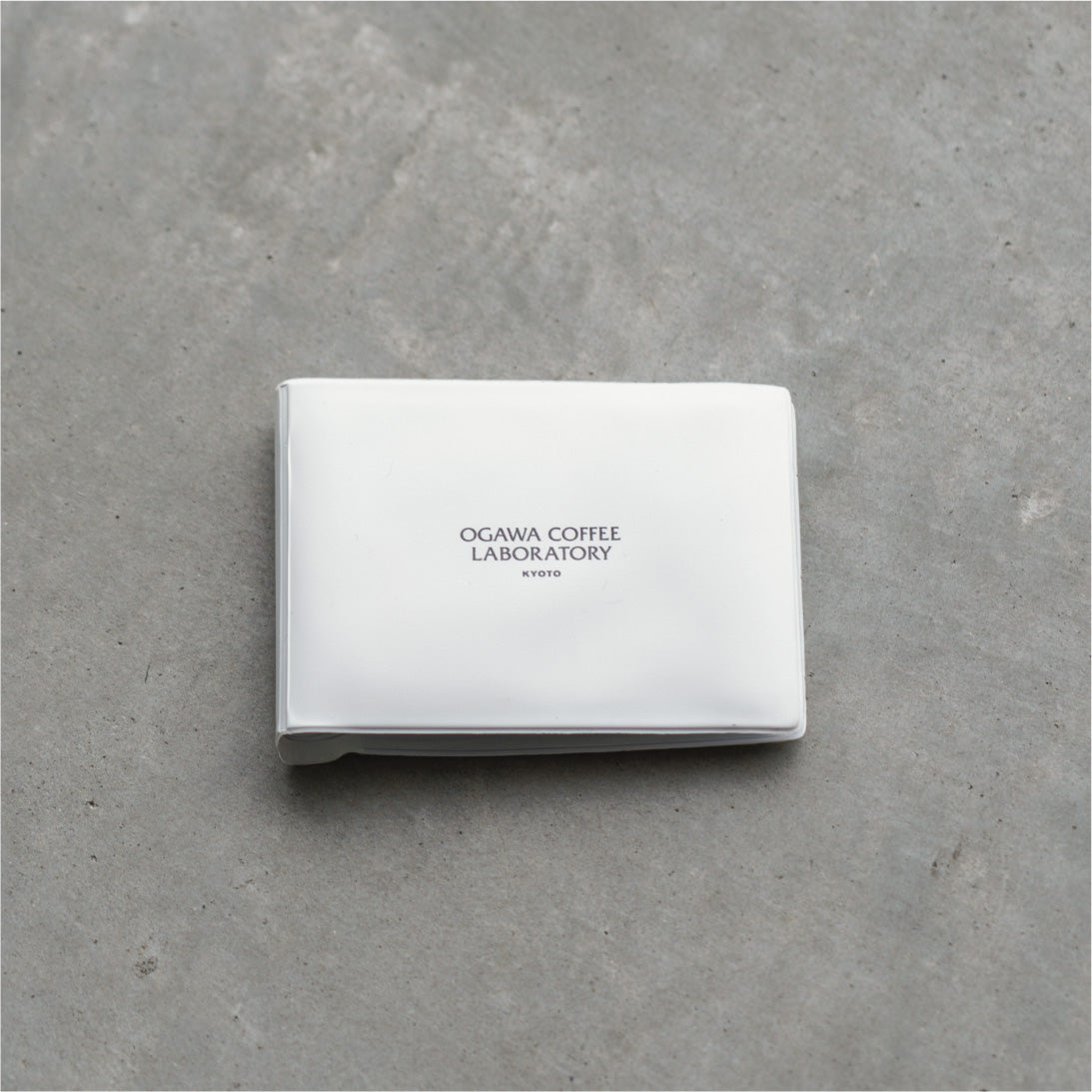 カードホルダー ホワイト