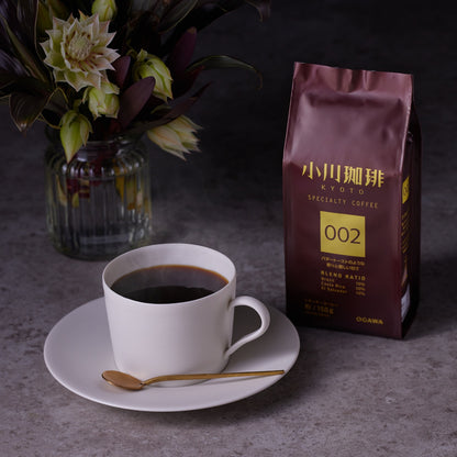 厳選されたコーヒー農園の豆から、豆本来の際立つ個性を活かした「スペシャルティコーヒーブレンドシリーズ」