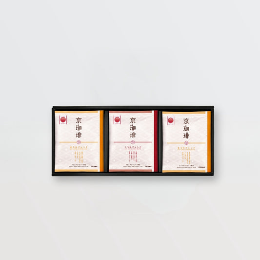 コーヒーを熟知し、妥協を許さない京都の珈琲職人が創りあげた京珈琲。京都を愛する職人の思いが込められたアラビカ種100%のブレンドコーヒー、ドリップコーヒーのギフトです。