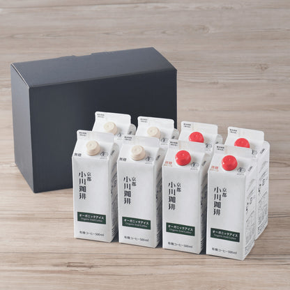夏の定番メニューとして愛される小川珈琲 直営店のアイスコーヒー「オーガニックアイスブレンド」。ペルー・ブラジル・ウガンダ、3ヶ国の有機JAS認証コーヒー豆をブレンド。ギフトボックスに詰めております。大切なあの人に限定のアイスコーヒーギフトを贈りませんか？